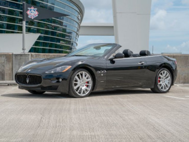 2010 Maserati GranTurismo Convertible CONVERTIBLE 2-DR - 64043 - Image 1