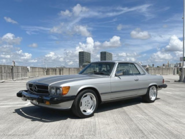 1979 Mercedes-Benz SLC - 64573MBF - Image 1