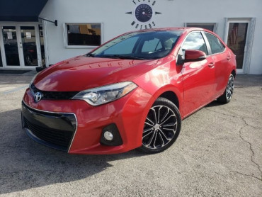 2018 Toyota Corolla L 4D Sedan - 08207 - Image 1