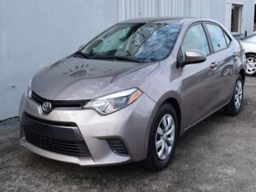2016 Toyota Corolla LE 4D Sedan - 08221 - Image 1