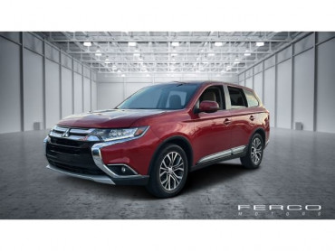 2018 Mitsubishi Outlander SE 4D Sport Utility - 08028 - Image 1