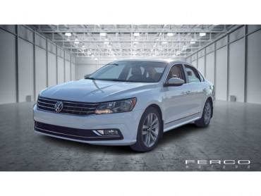 2016 Volkswagen Passat SEL 4D Sedan - 67913R - Image 1