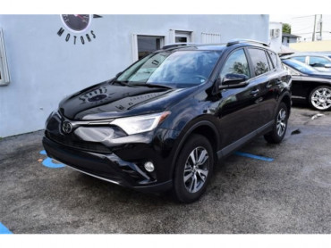 2017 Toyota RAV4 XLE 4D Sport Utility - 08442 - Image 1