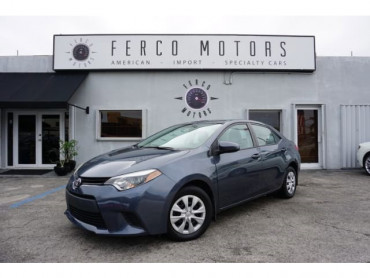 2018 Toyota Corolla LE 4D Sedan - 08204 - Image 1