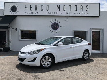 2016 Hyundai Elantra SE 4D Sedan - 08329 - Image 1