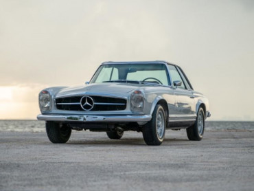 1970 Mercedes-Benz  2D Coupe - 67265