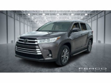 2019 Toyota Highlander XLE 4D Sport Utility - Image 1