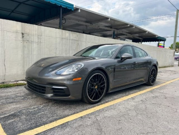 2017 Porsche Panamera 4 4D Hatchback - 68424