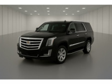 2019 Cadillac Escalade Base 4D Sport Utility - Image 1