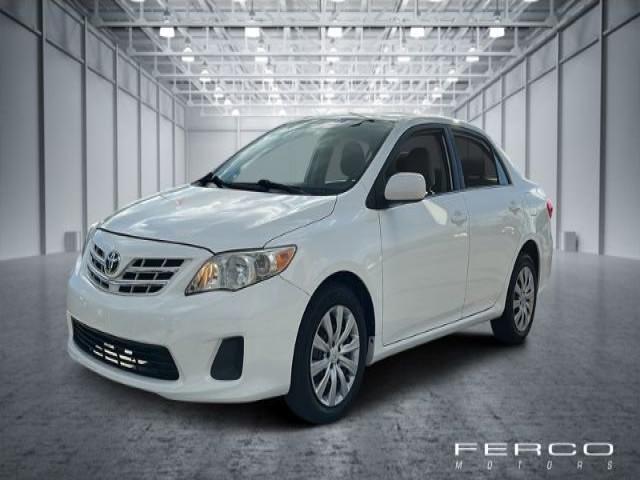 2013 Toyota Corolla LE's photo