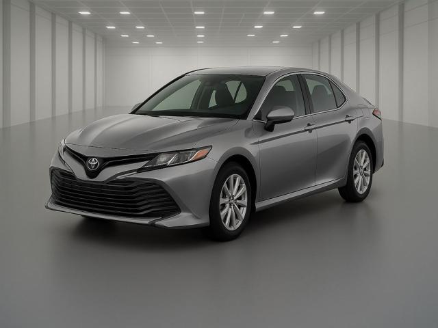 2019 Toyota Camry SE's photo
