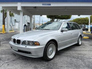 2003 BMW 5 Series 525i 4D Wagon - S68696 - Image 1