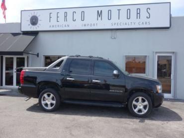 2012 Chevrolet Avalanche 1500 LT 4D Crew Cab - 08319 - Image 1