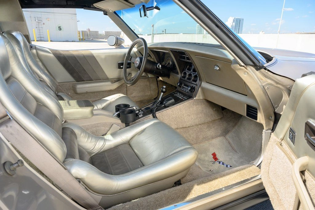 1982 Chevrolet Corvette - Photo 9