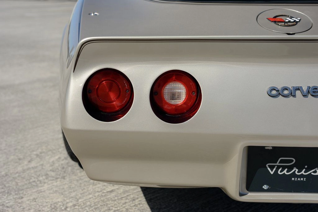 1982 Chevrolet Corvette - Photo 14