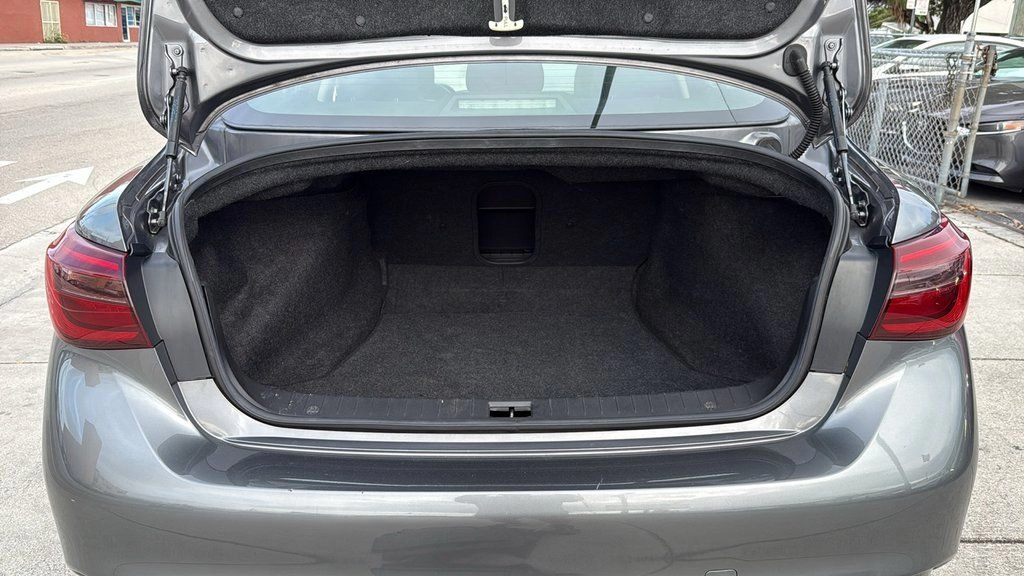 2018 INFINITI Q50 LUXE - Photo 9